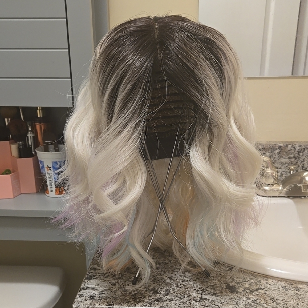Ombre Wavy Wig with Dark Roots and Light Blonde Ends